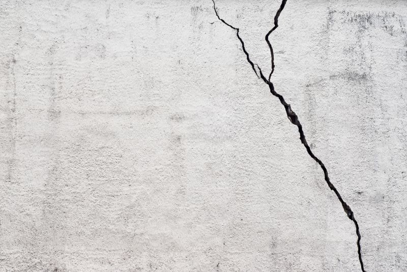 Concrete Crack Sealing in Des Moines, IA